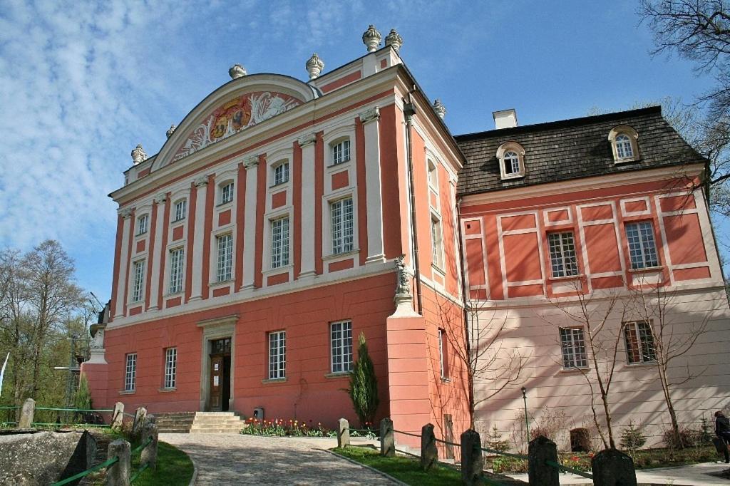 Palac Kurozweki Aparthotel Luaran gambar